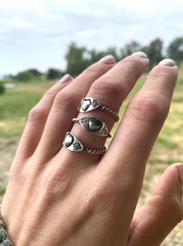 Dainty Heart Ring